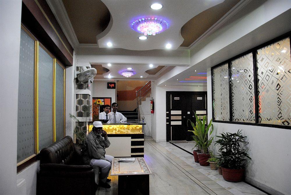 Hotel Fabexpress Alpine Agra  Esterno foto