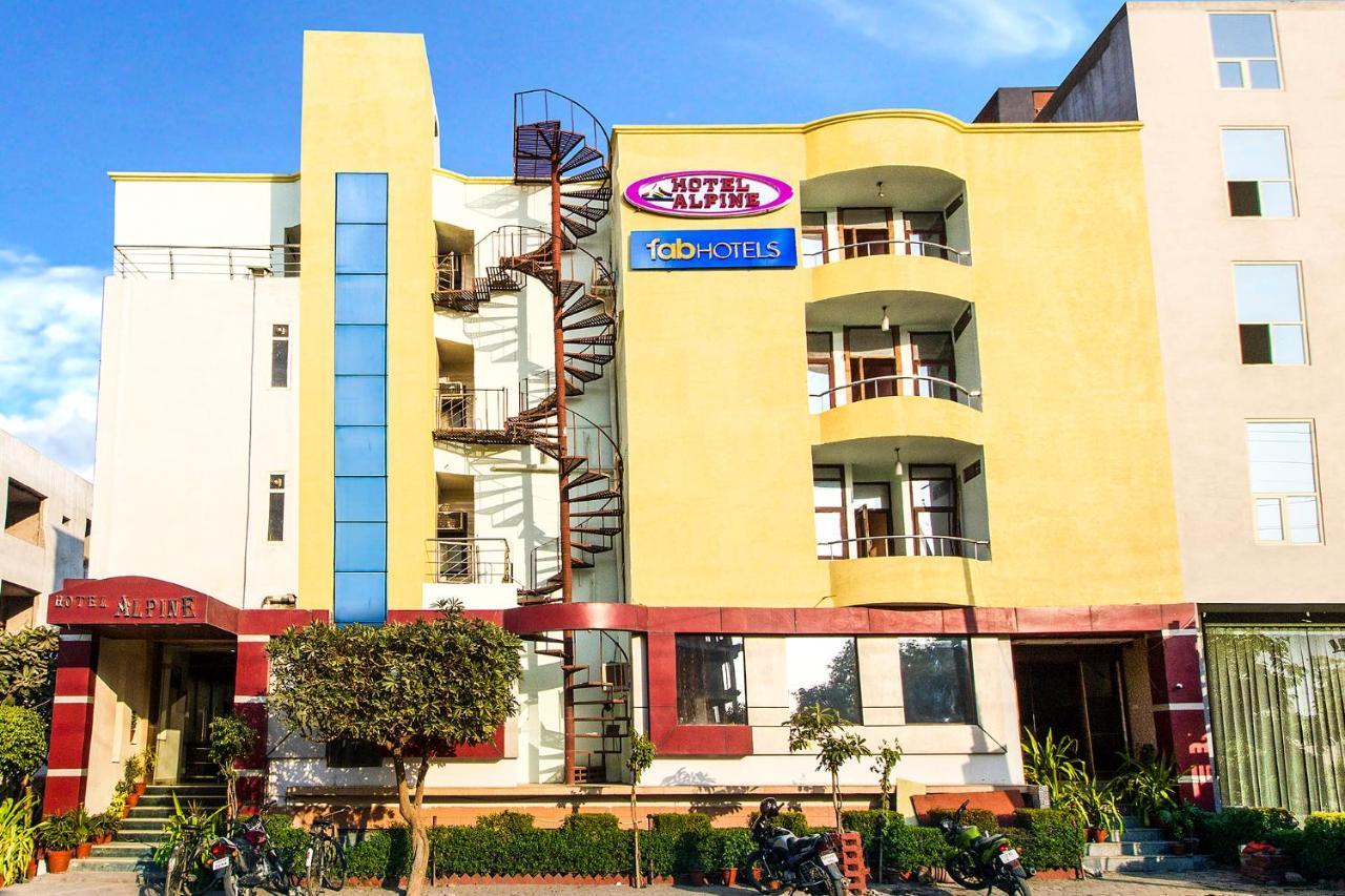 Hotel Fabexpress Alpine Agra  Esterno foto